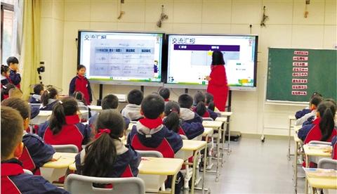 多屏联动系统的实际应用：多屏互动教学