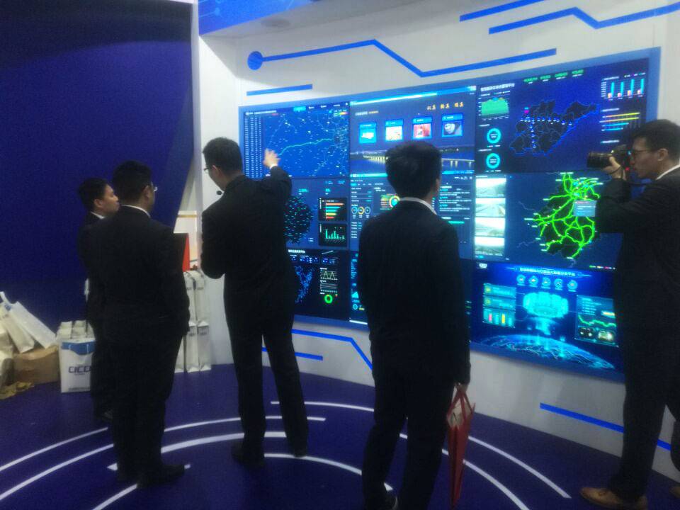 互联时代，跟随向正科技倾听高速之声
